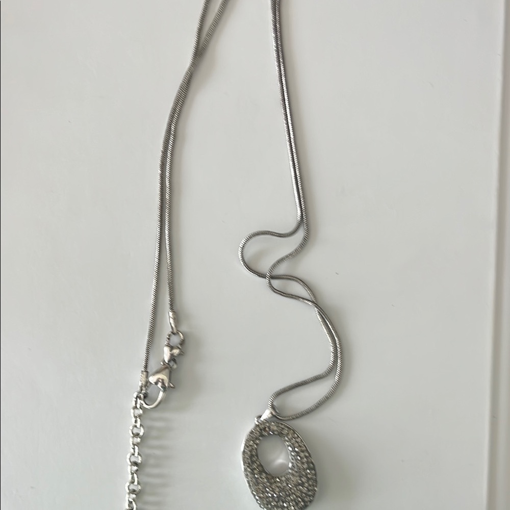 Elegant Silver Pendant Necklace